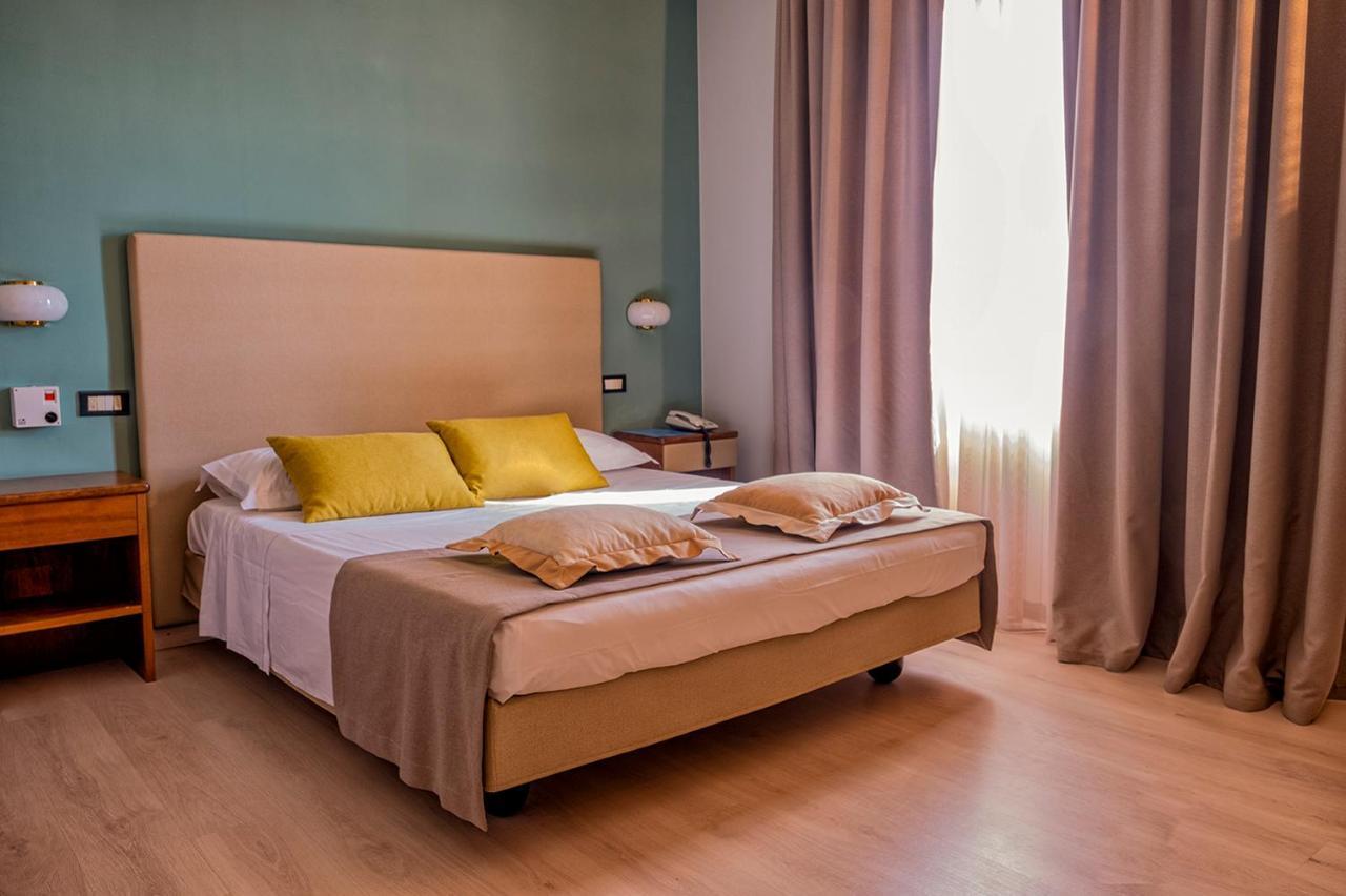 Albergo Cerchi Tortona Eksteriør bilde