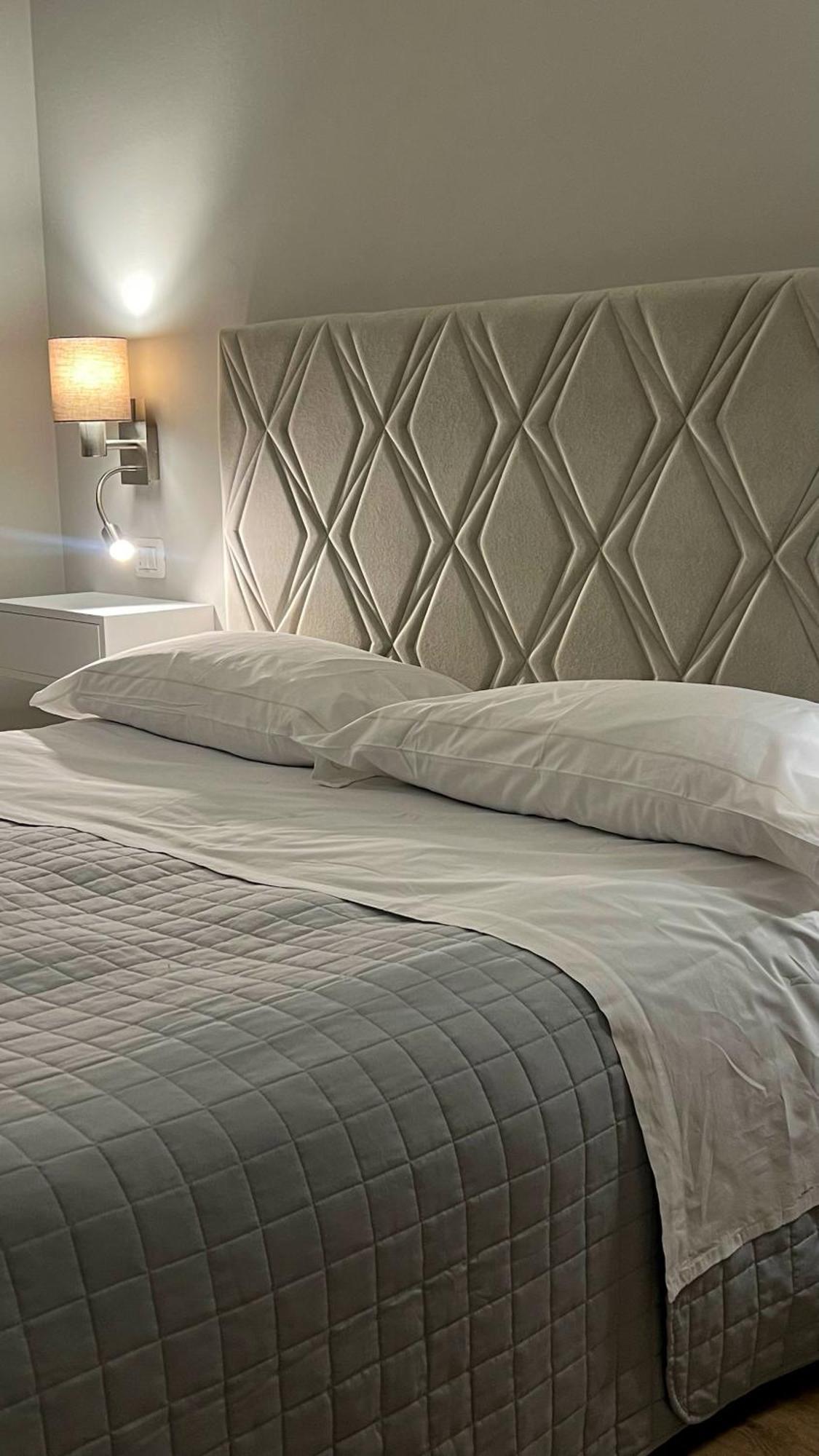 Albergo Cerchi Tortona Eksteriør bilde
