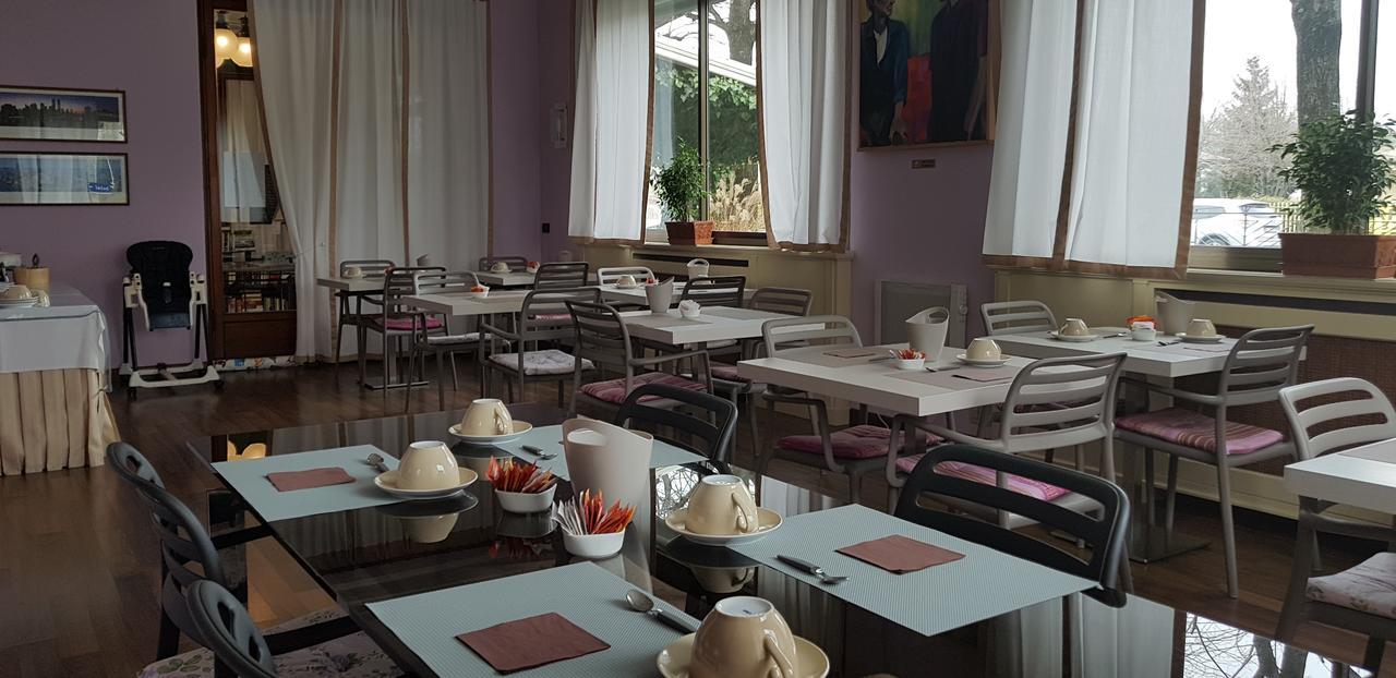 Albergo Cerchi Tortona Eksteriør bilde
